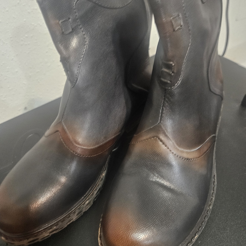 Elegant Black and Brown Ankle Boots